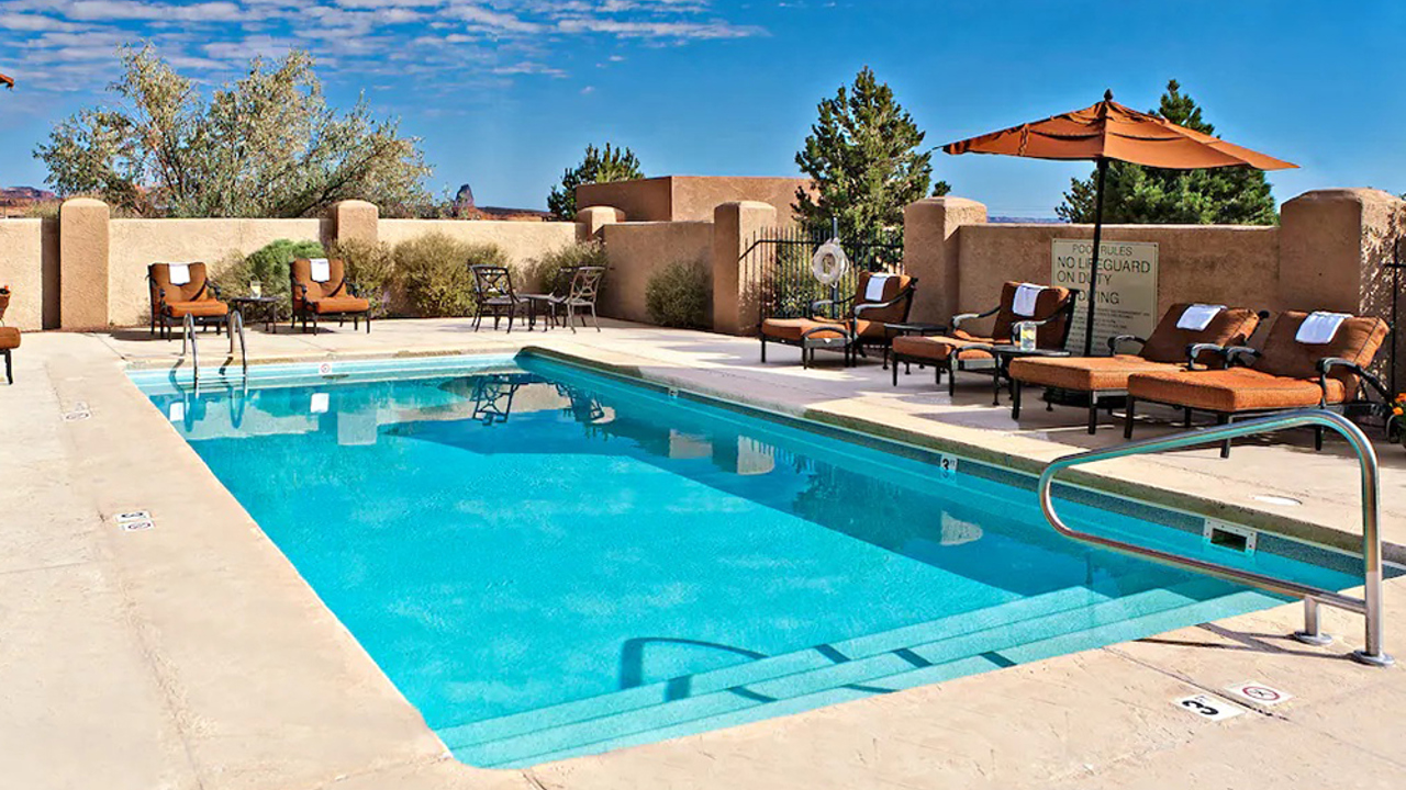 usa - hampton inn kayenta_pool_01