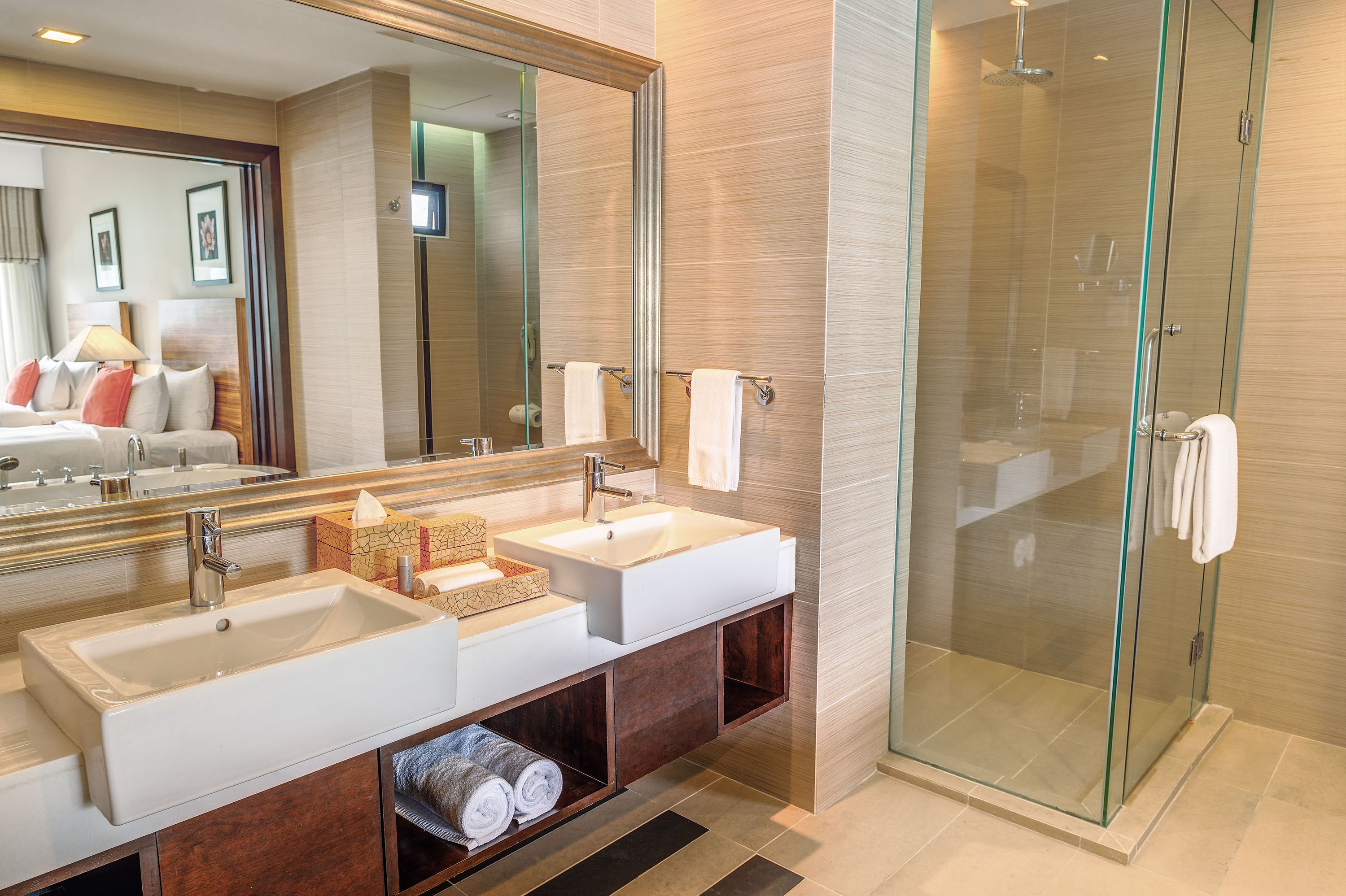 malaysia - The_Taaras_Cliff_Premier_Twin_02