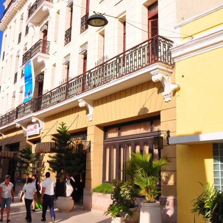 cuba - camaguey - gran hotel camaguey_facade