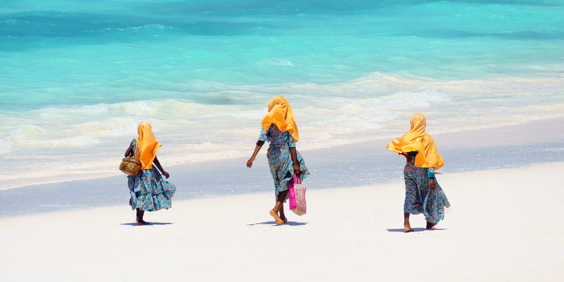 zanzibar_strand_befolkning_01