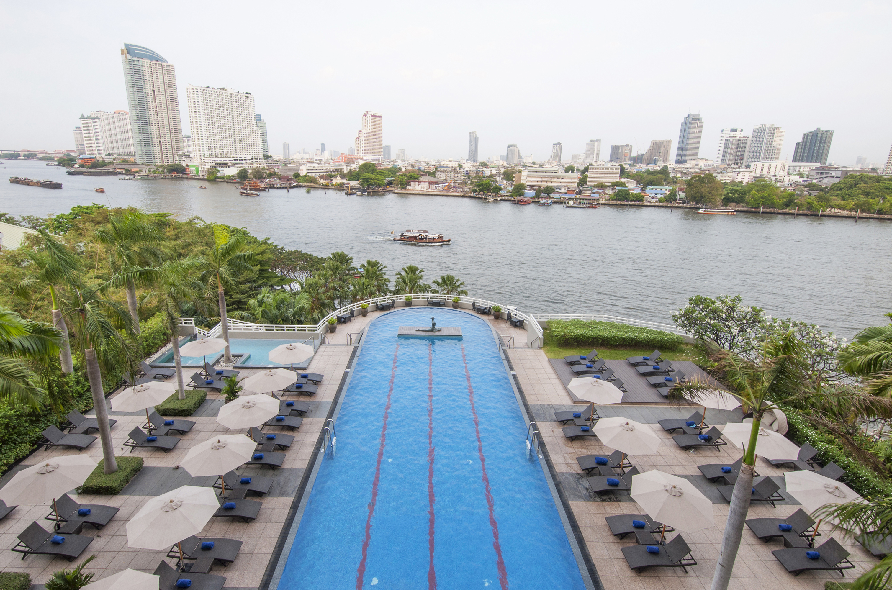 Chatrium Riverside Pool 01