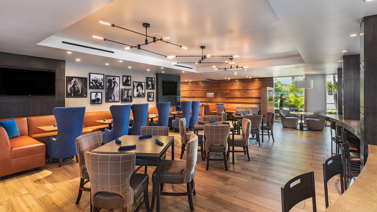 usa - Four points by sheration los angeles westside_restaurant_02