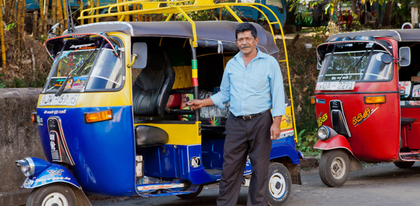 sri lanka - kandy_tuktuk_01