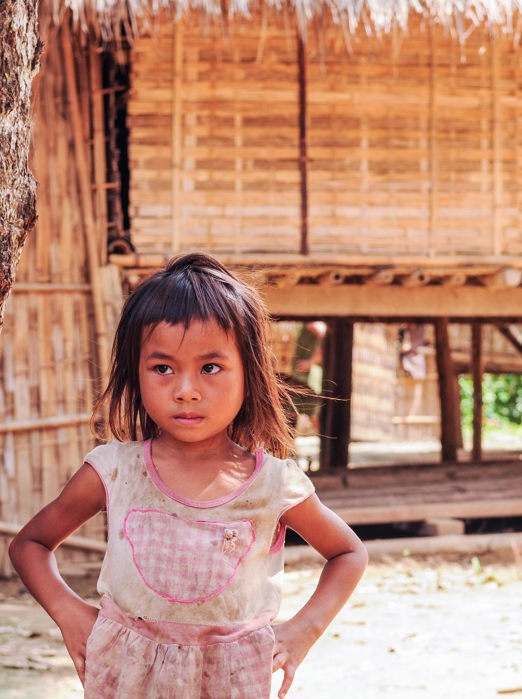 laos - laos_landsby nord for luang prabang_pige_01