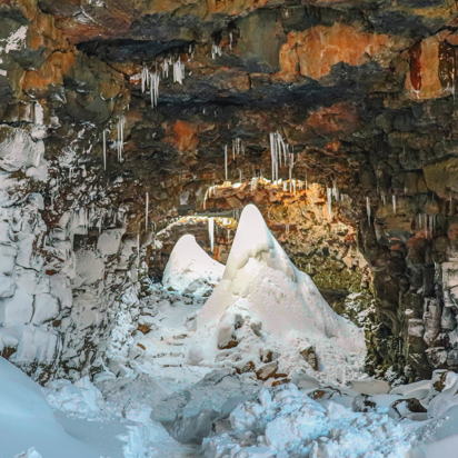 Raufarholshellir_lava tunnel_02
