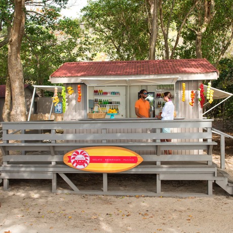 dansk vestindien - st. john - caneel bay_strand butik_01