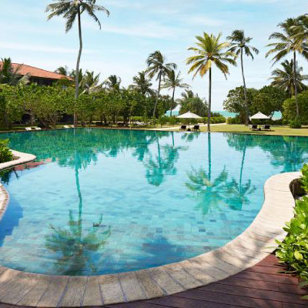 Cinnamon Bentota Beach Pool 02 (1)