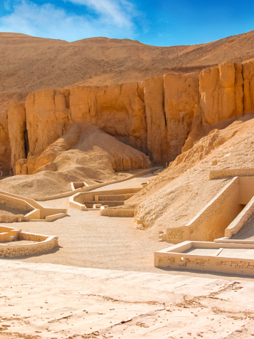 En af dagene kan I også tage på udflugt til Kongernes Dal