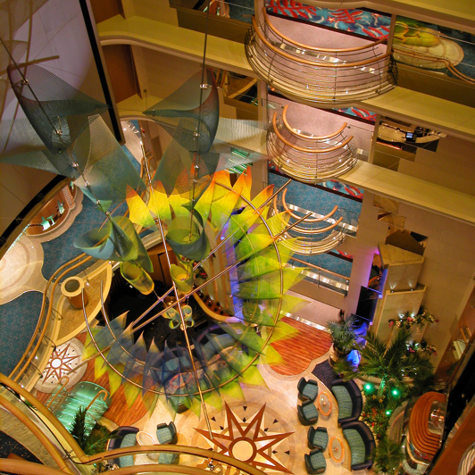 royal caribbean_serenade of the seas_atrium_02