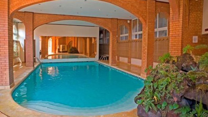 hotel zomatel_pool_01