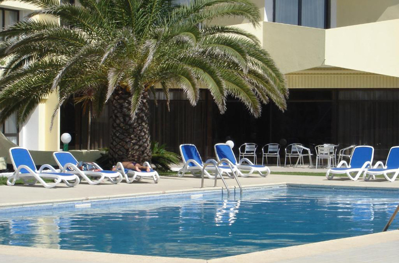 Pico_Hotel_Caravelas_pool_04