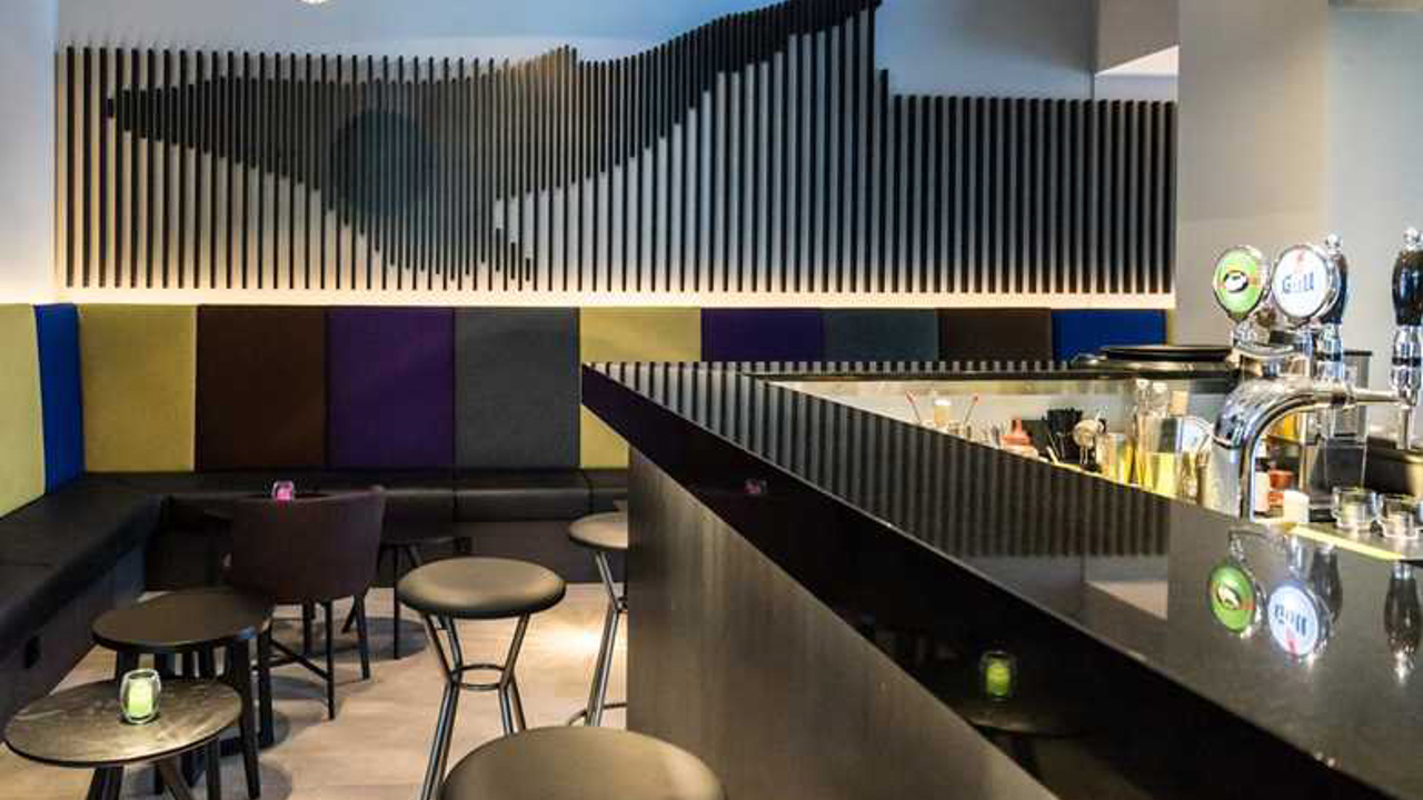 fosshotel husavik_bar_01