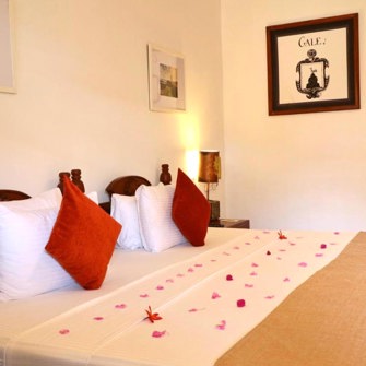 The Heritage Galle Fort Superior King Room 01