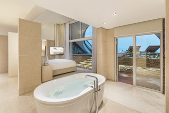 bali - COMO_Penthouse_ Master_Bedroom_ _Bathroom_2