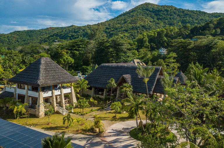 seychellerne - praslin - Les Lauriers Eco Hotel_exterior_02