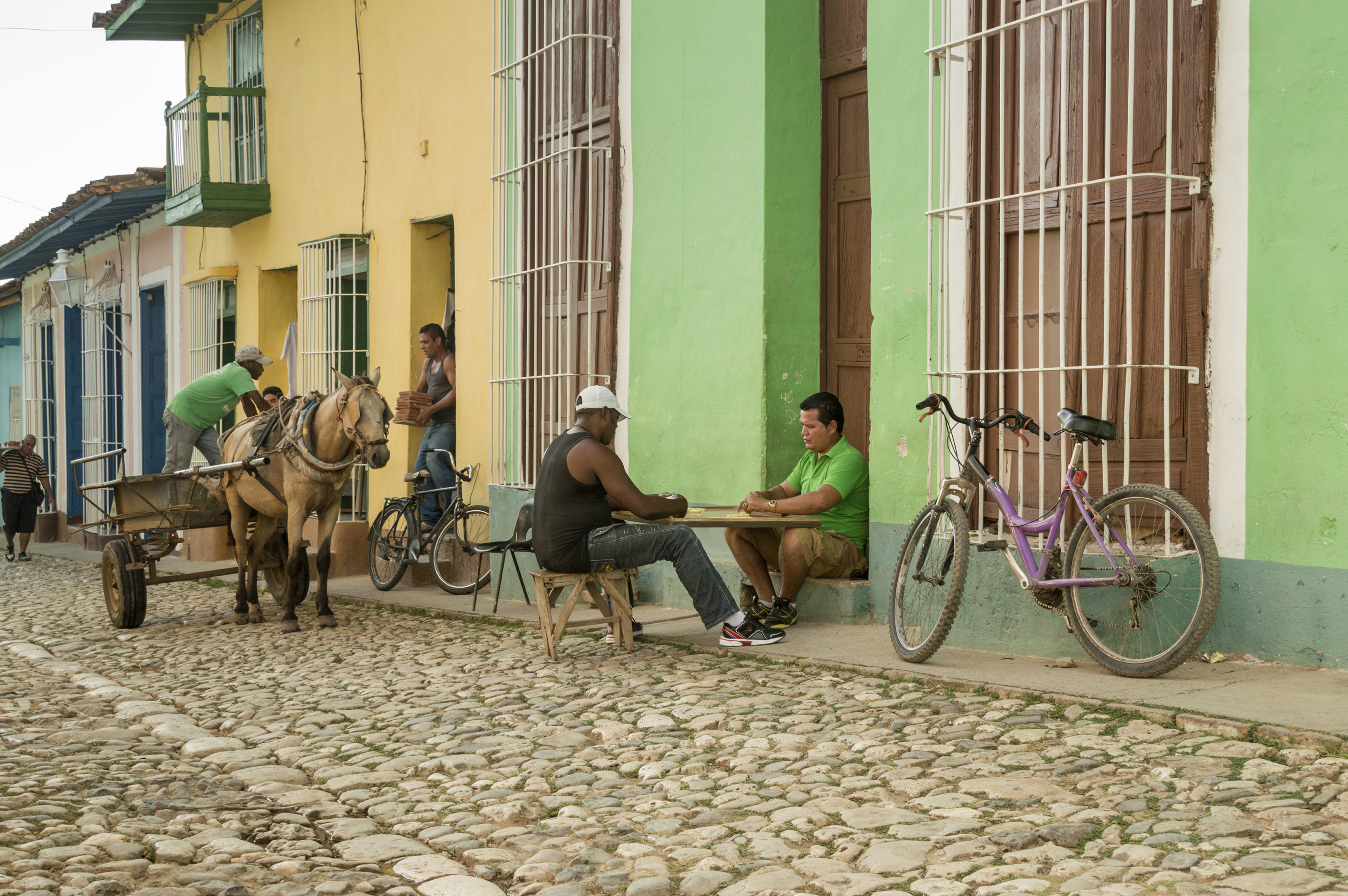 I Trinidad oplever vi hvordan livet kan leves i et lavere gear