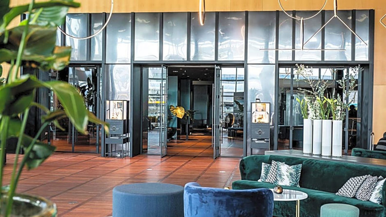 Clarion Hotel Copenhagen Airport Entrance