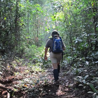 Earth Lodge Malaysia Jungle Vandring