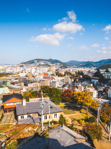 Nagasaki oplever vi til fods og med sporvogn