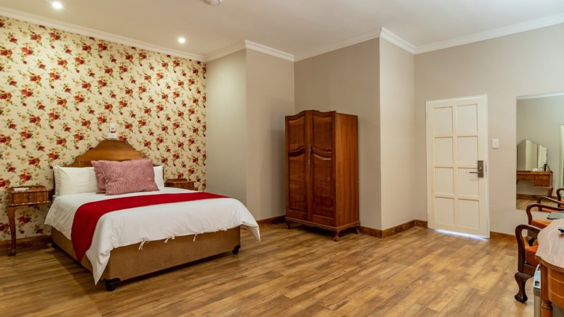 Double Twin Room