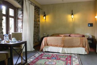 Tufenkian Old Dilijan Complex Bedroom