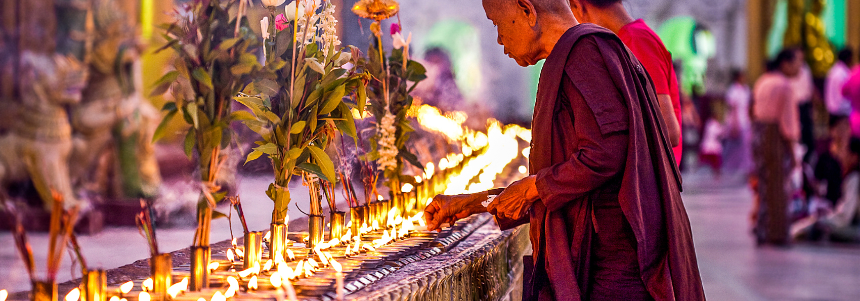 burma - yangon_shwedagon munk_01