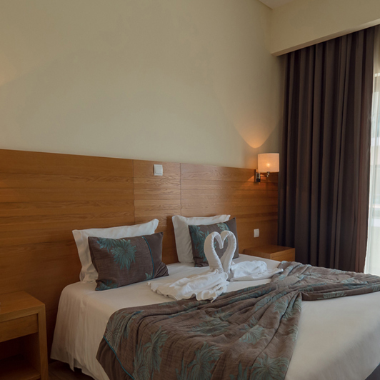 Pico_Hotel_Caravelas_room_03