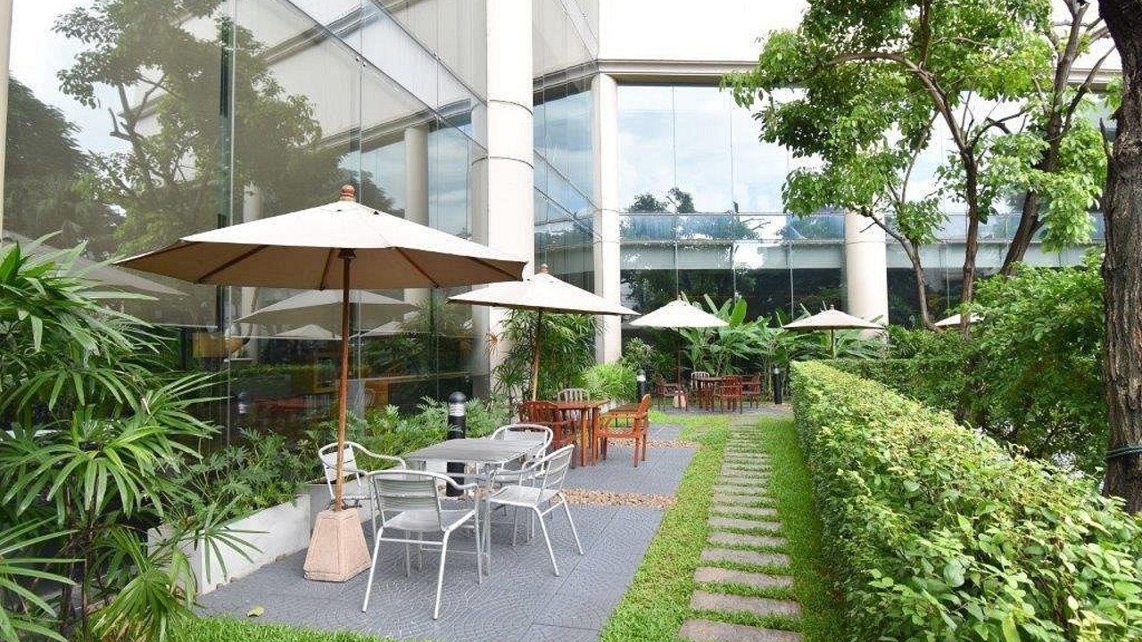Century Park Hotel Garden