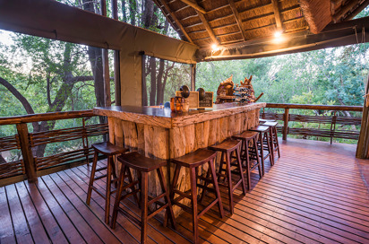 Madikwe National Park Aha Takadu River Camp Bar 01