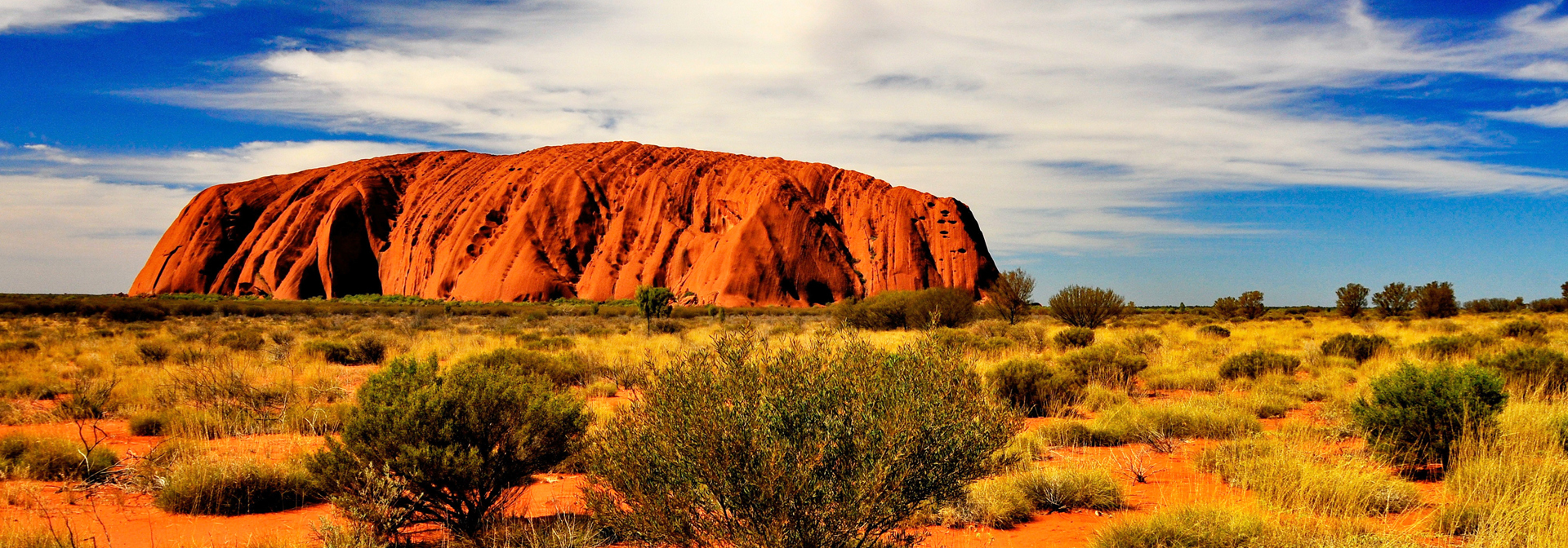 Når du rejser til Australien, er et besøg til Ayers Rock et must!