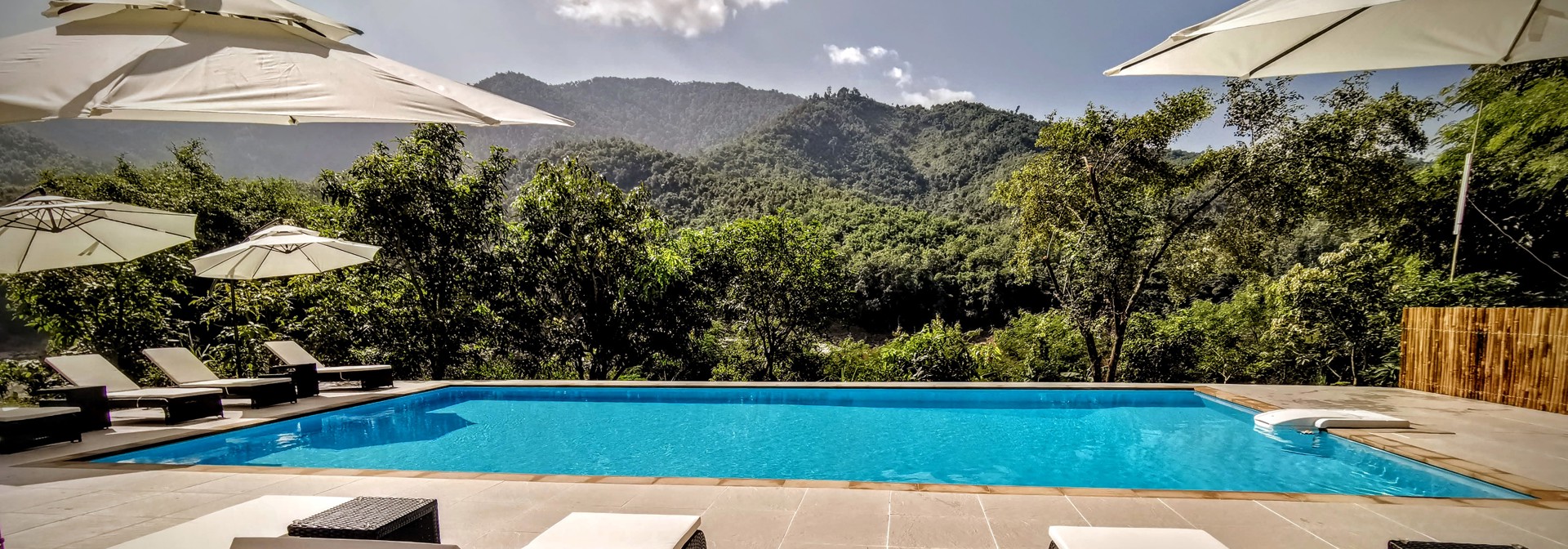 Pakbeng Lodge Pool (2)