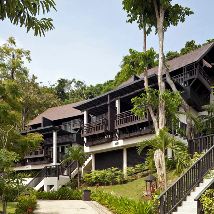 thailand - holiday inn phi phi_hotel exterior_01