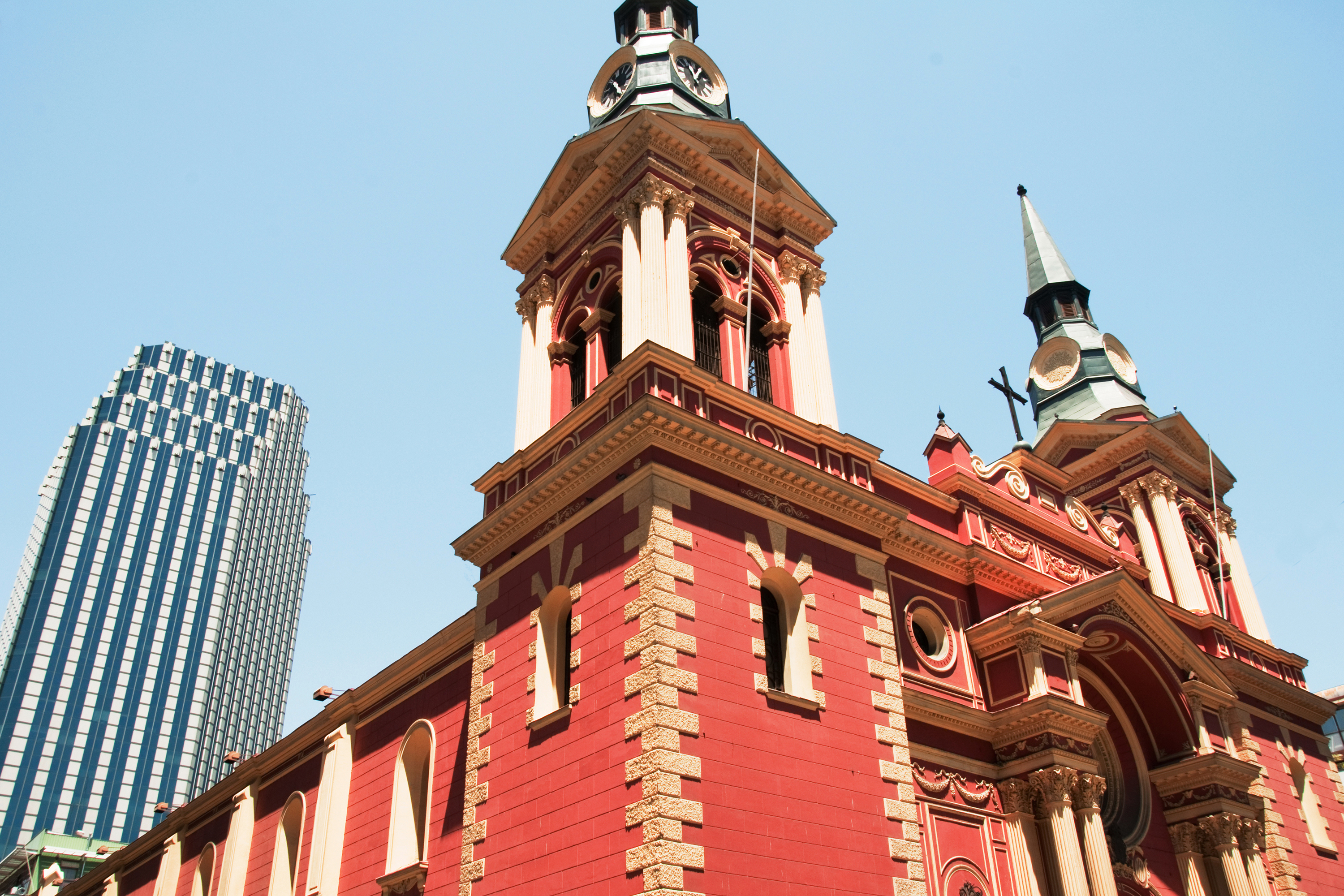 chile - chile_santiago_kirke_01