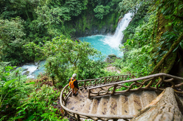 costa rica - rio celeste_tenorio volcano national park_01