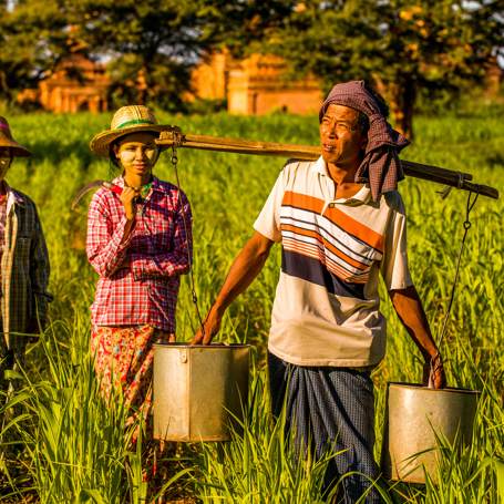 burma - bagan_befolkning_farmer_01