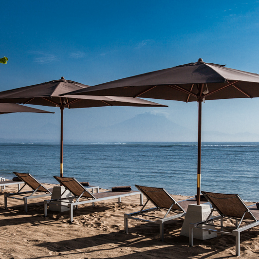 bali - sanur - kejora suites_strand_01