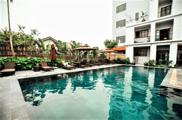 Le Clos Du Fil Pool