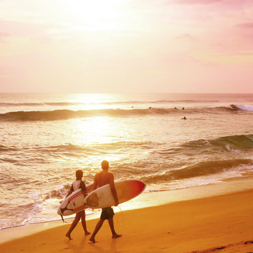 sri lanka - sri lanka_strand_surfer_01