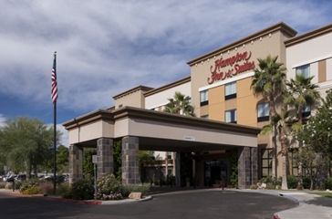 usa - hampton inn phoenix facade