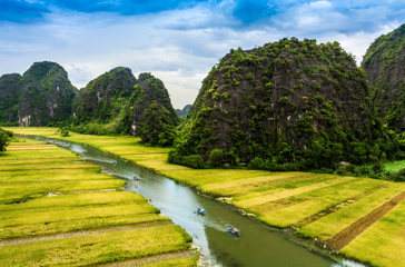 Vietnam - ninh binh_river mountins_01