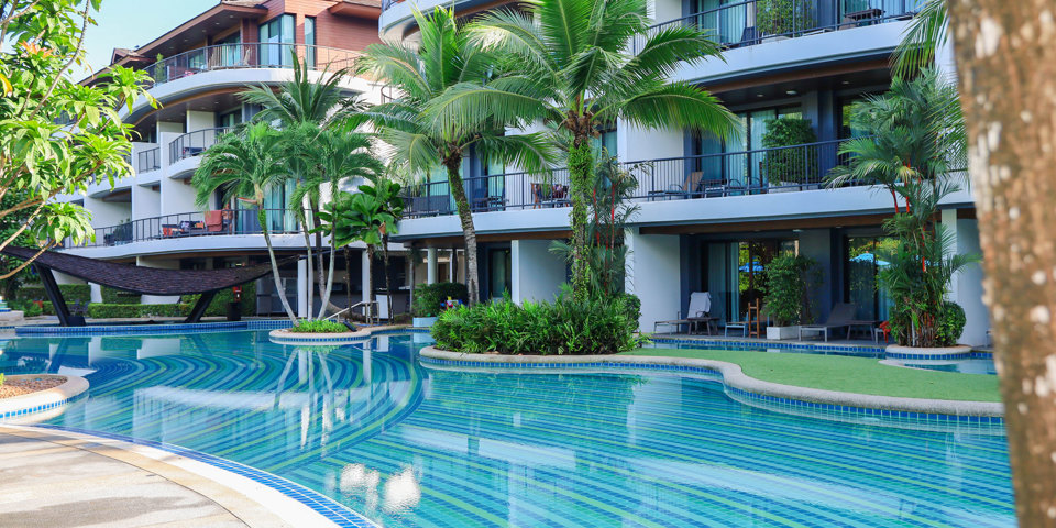 Holiday Ao Nang Beach Resort Krabi Pool 17