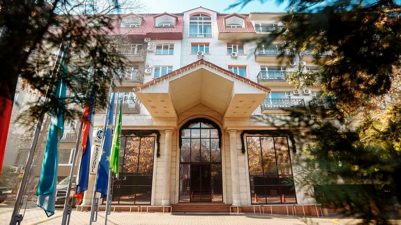 Almaty Kazzhol 13