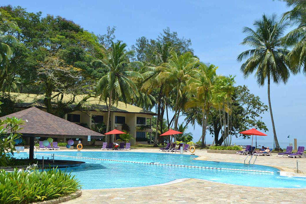 Damai Beach Resort Pool3