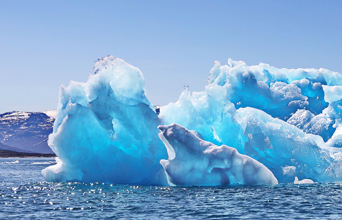 Nuuk_fjord_isbjerg_01