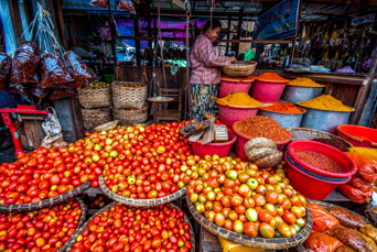 burma - mandalay_kvinde_marked_krydderier