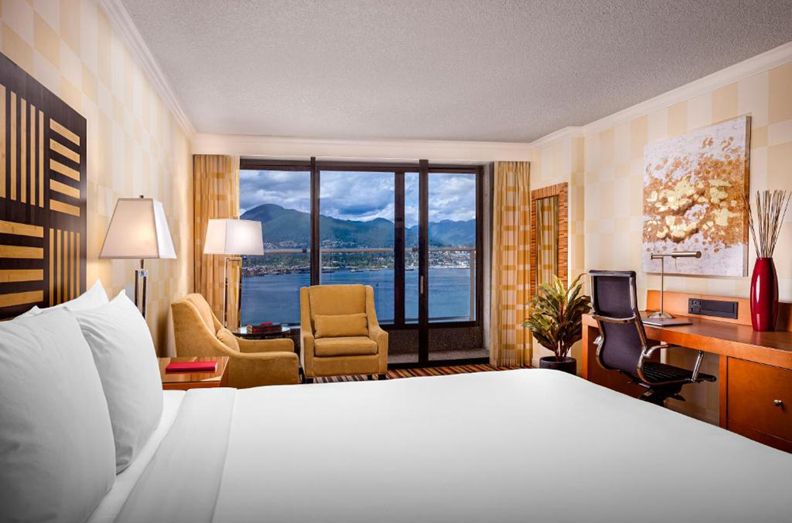 canada - vancouver - Pinnacle Harbourfront_Vancouver_room_01