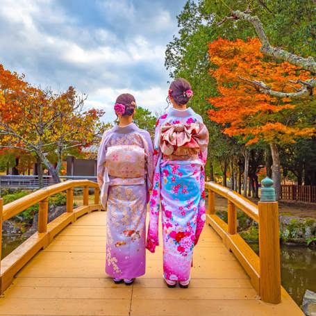 Nara Kvinder Klædt I Kimono