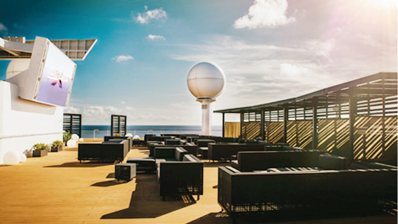 celebrity summit_roof top bar_01