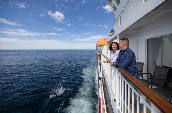 Norge Hurtigruten Sign Par På Dæk