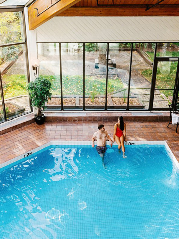 Chateau Jasper Pool